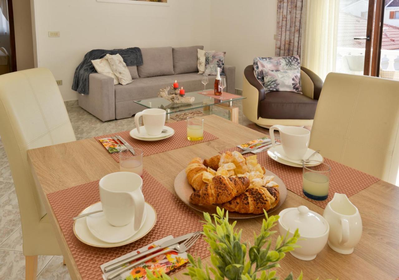 Apartments Villa Rosi Umag Eksteriør bilde