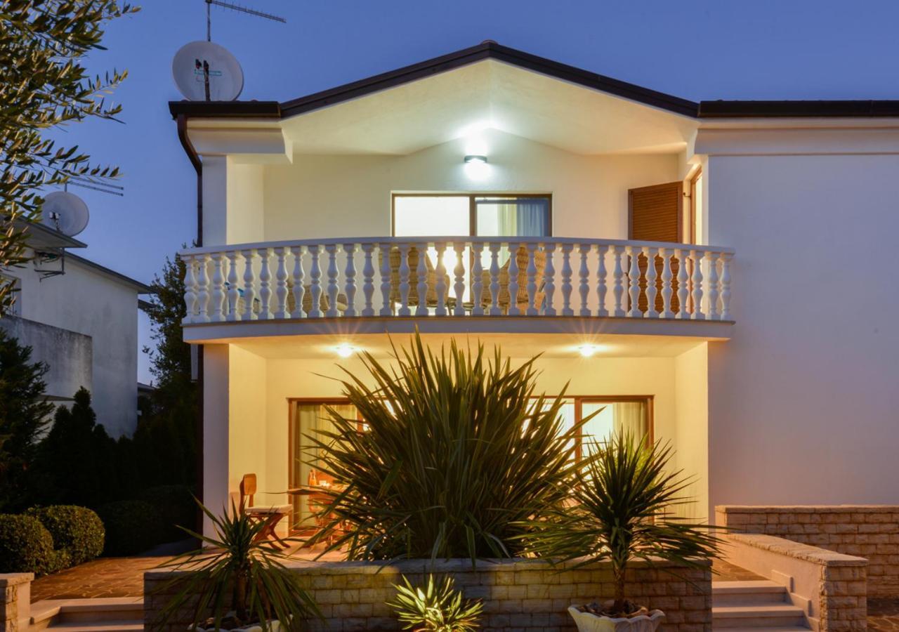 Apartments Villa Rosi Umag Eksteriør bilde